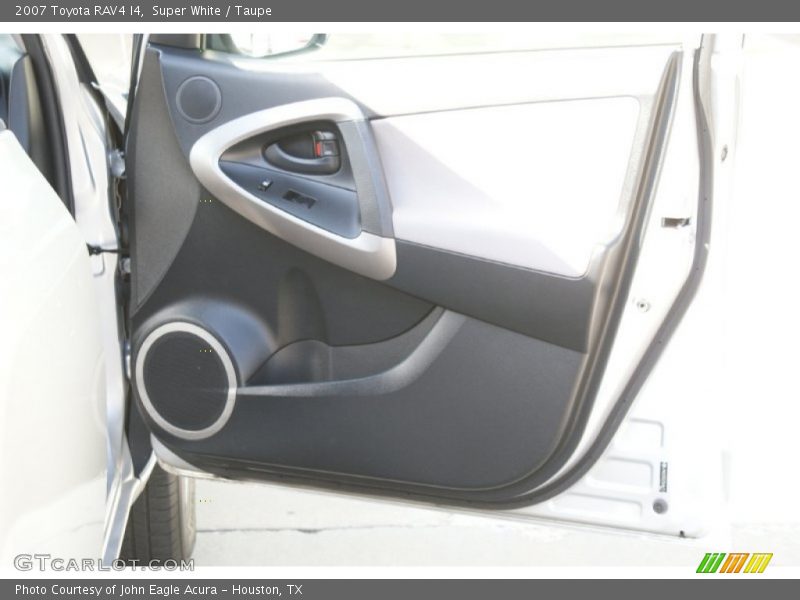 Super White / Taupe 2007 Toyota RAV4 I4