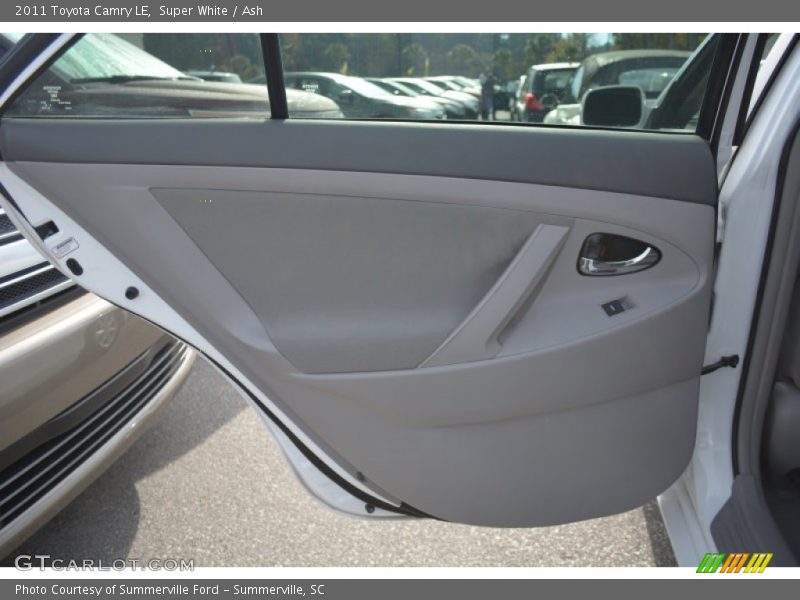 Super White / Ash 2011 Toyota Camry LE