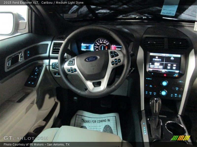 Caribou / Medium Light Stone 2015 Ford Explorer XLT
