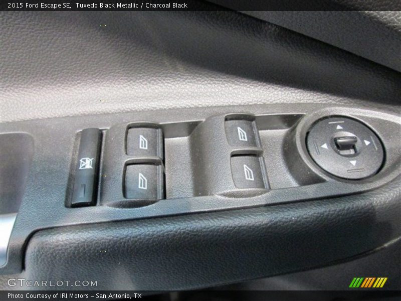 Tuxedo Black Metallic / Charcoal Black 2015 Ford Escape SE