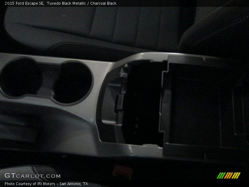 Tuxedo Black Metallic / Charcoal Black 2015 Ford Escape SE
