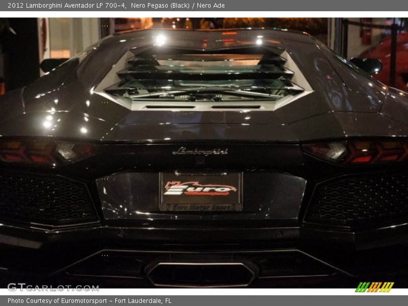 Nero Pegaso (Black) / Nero Ade 2012 Lamborghini Aventador LP 700-4