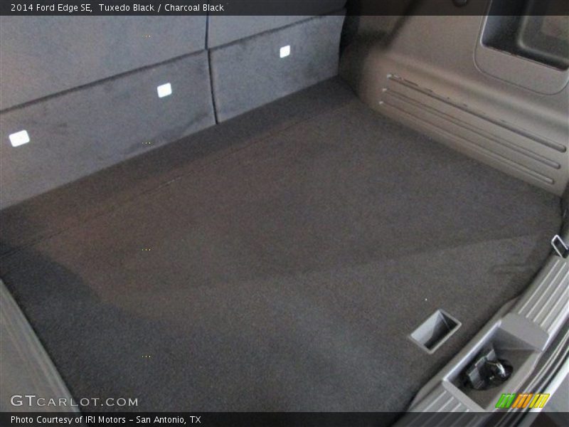 Tuxedo Black / Charcoal Black 2014 Ford Edge SE