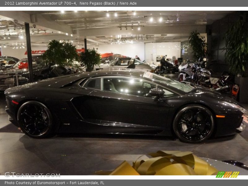 Nero Pegaso (Black) / Nero Ade 2012 Lamborghini Aventador LP 700-4