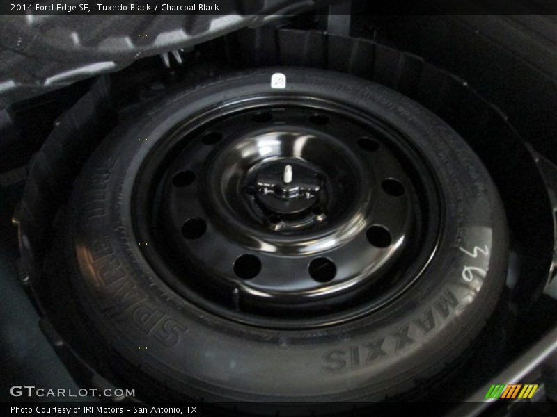 Tuxedo Black / Charcoal Black 2014 Ford Edge SE