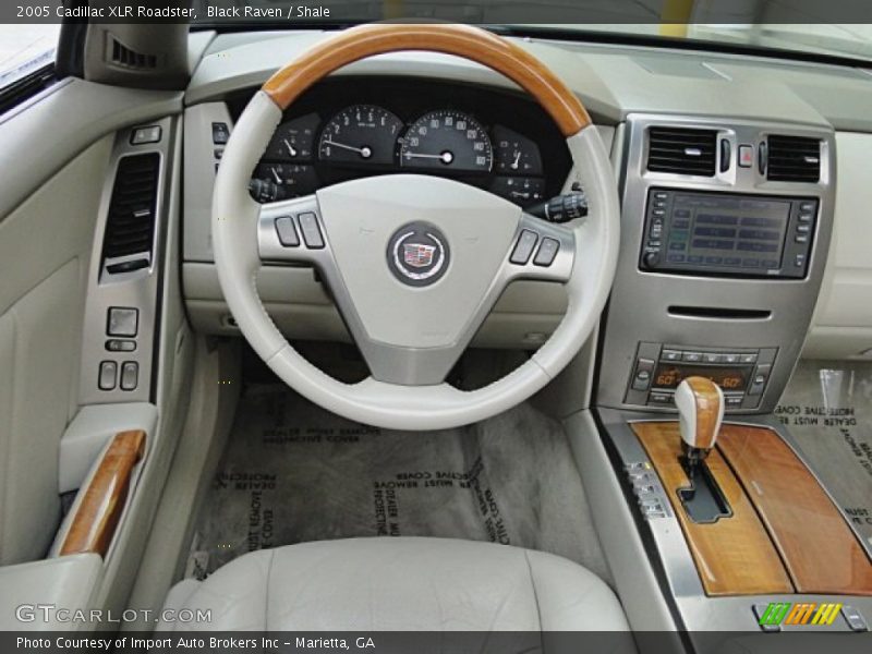 Black Raven / Shale 2005 Cadillac XLR Roadster