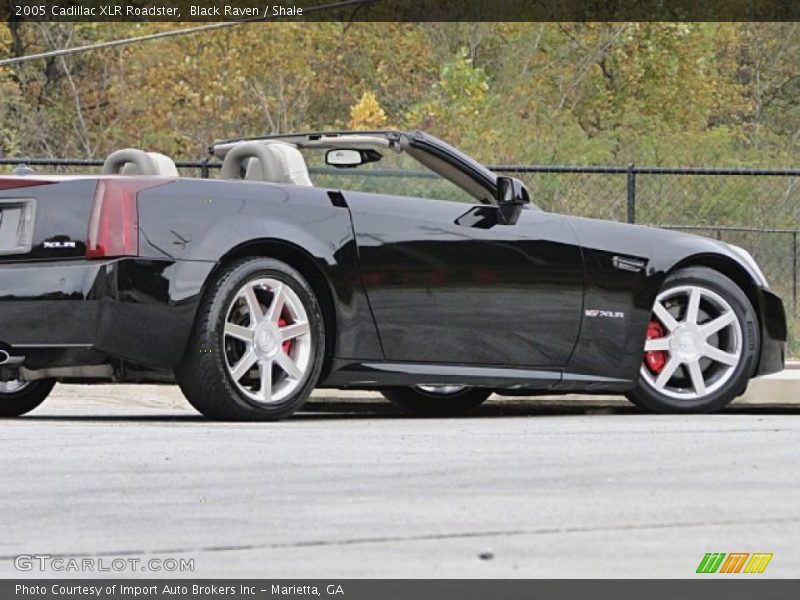 Black Raven / Shale 2005 Cadillac XLR Roadster