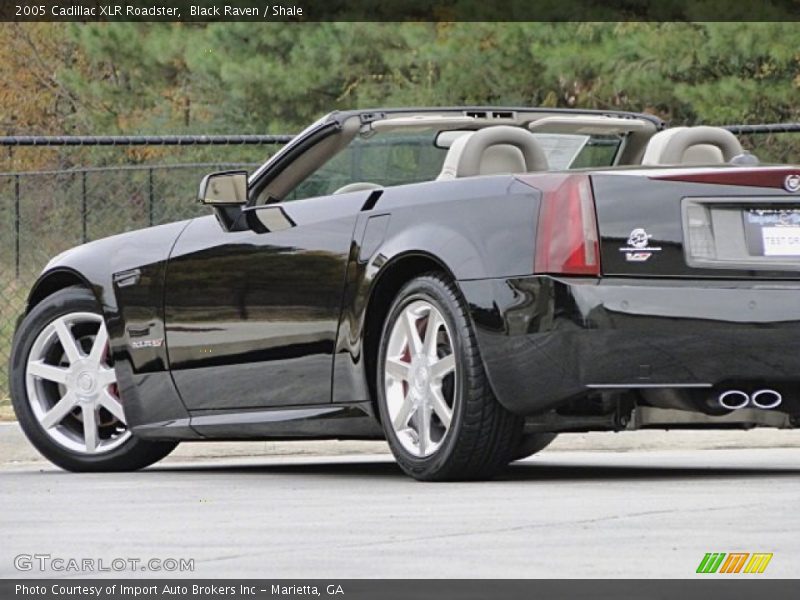 Black Raven / Shale 2005 Cadillac XLR Roadster