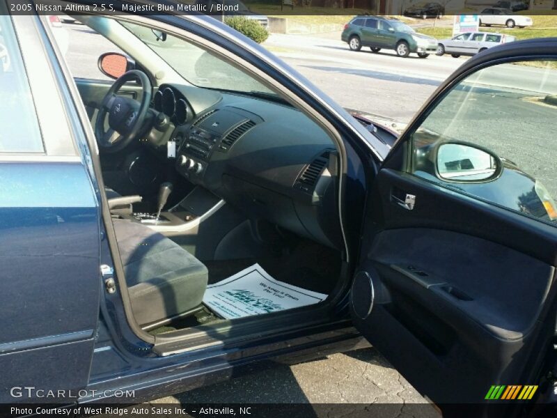 Majestic Blue Metallic / Blond 2005 Nissan Altima 2.5 S