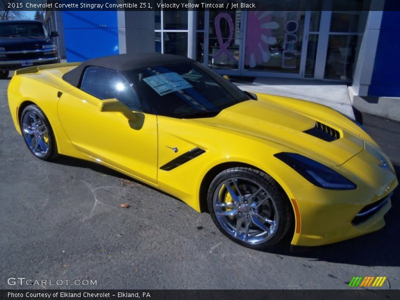 Front 3/4 View of 2015 Corvette Stingray Convertible Z51