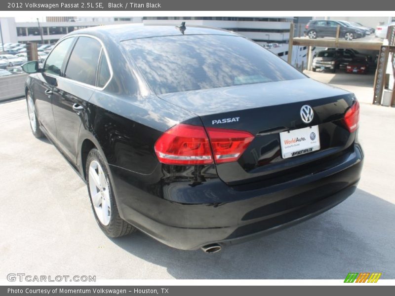 Black / Titan Black 2012 Volkswagen Passat 2.5L SE