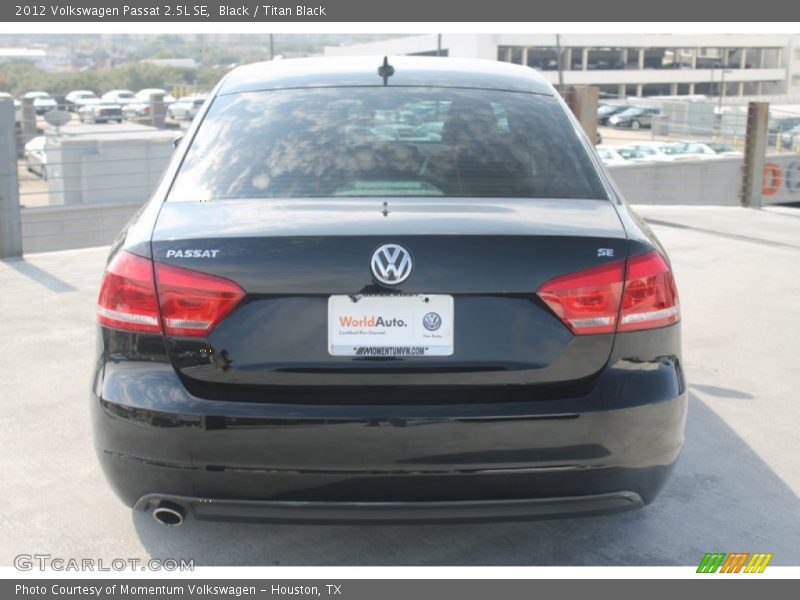 Black / Titan Black 2012 Volkswagen Passat 2.5L SE