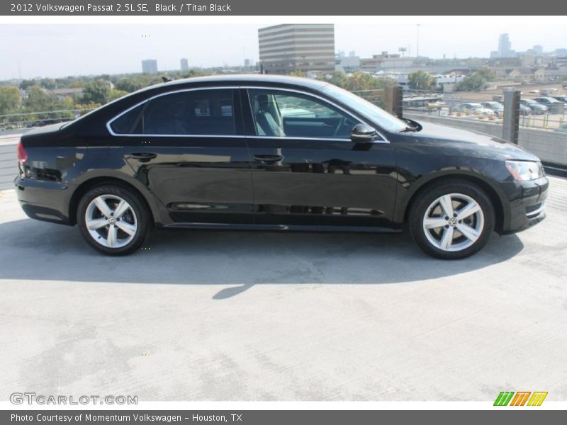 Black / Titan Black 2012 Volkswagen Passat 2.5L SE