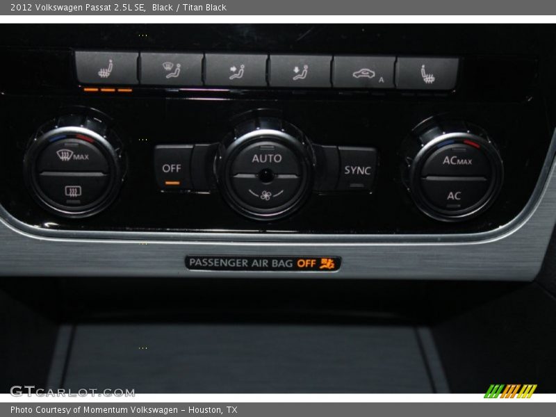 Black / Titan Black 2012 Volkswagen Passat 2.5L SE