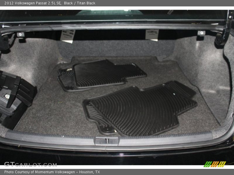 Black / Titan Black 2012 Volkswagen Passat 2.5L SE