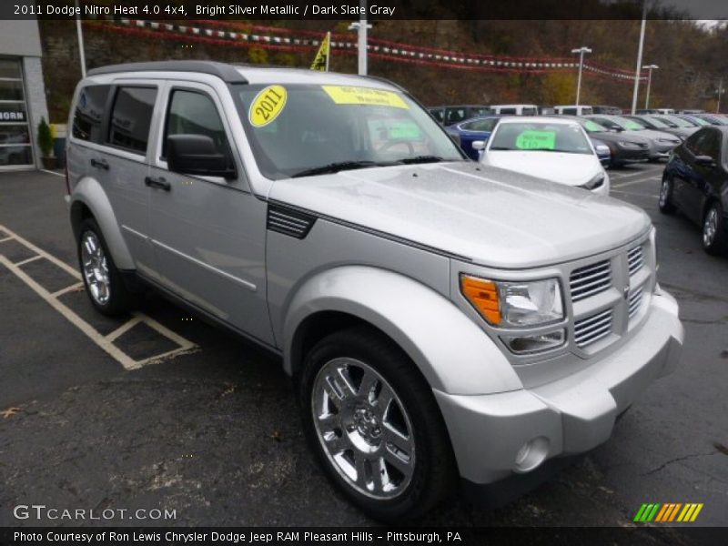 Front 3/4 View of 2011 Nitro Heat 4.0 4x4