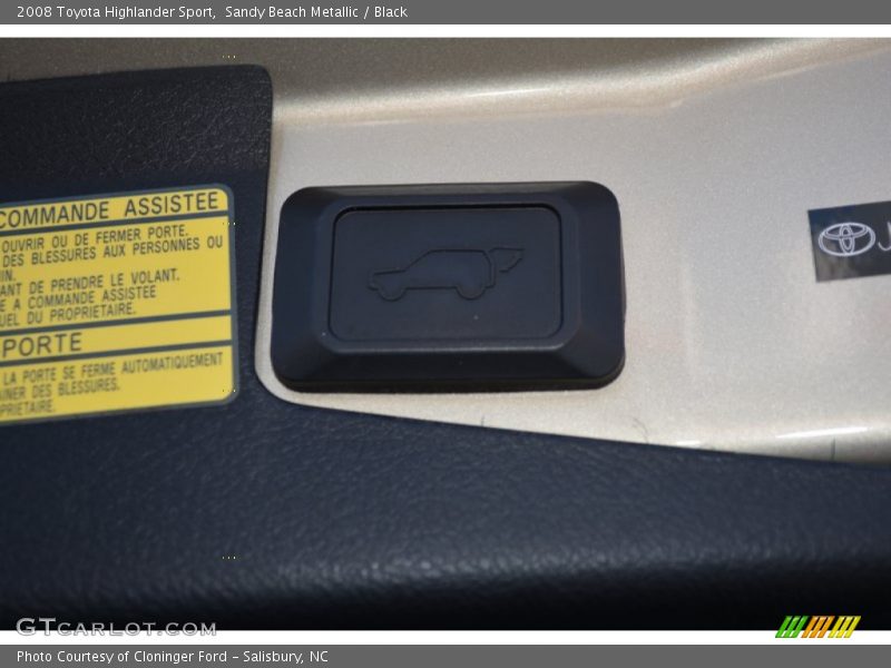 Sandy Beach Metallic / Black 2008 Toyota Highlander Sport