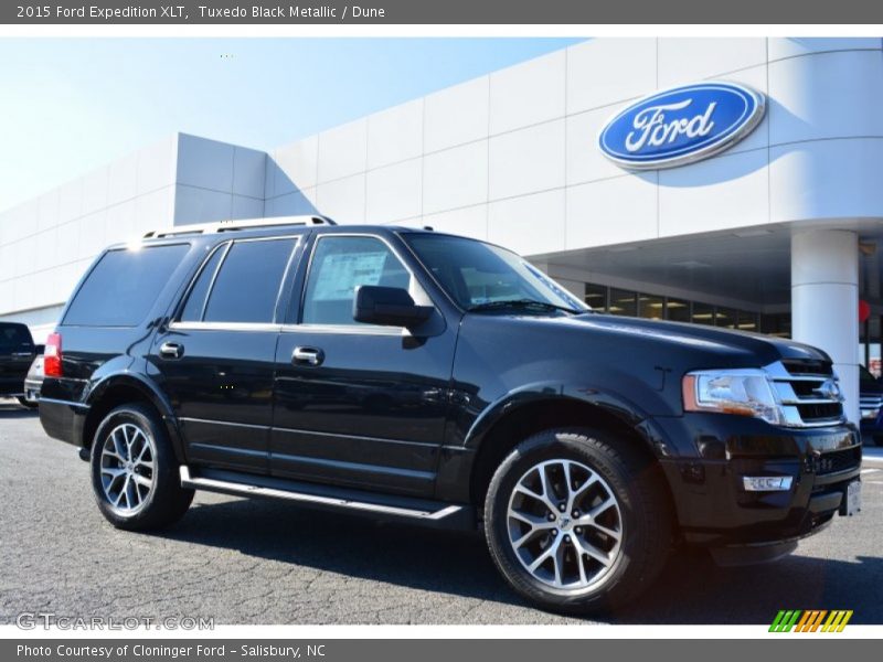 Tuxedo Black Metallic / Dune 2015 Ford Expedition XLT