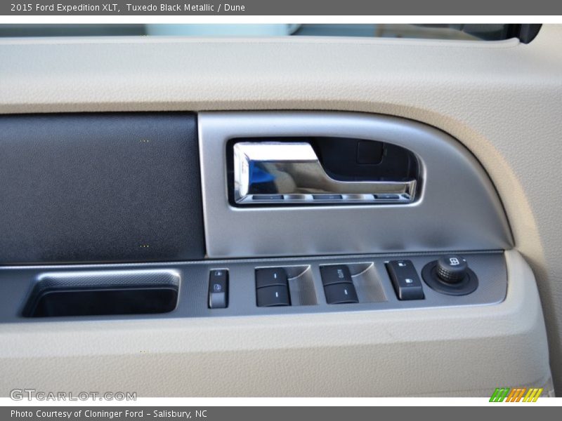 Tuxedo Black Metallic / Dune 2015 Ford Expedition XLT