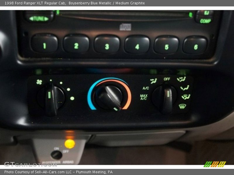 Boysenberry Blue Metallic / Medium Graphite 1998 Ford Ranger XLT Regular Cab