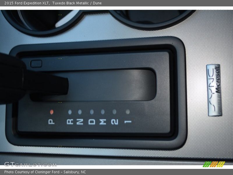 Tuxedo Black Metallic / Dune 2015 Ford Expedition XLT