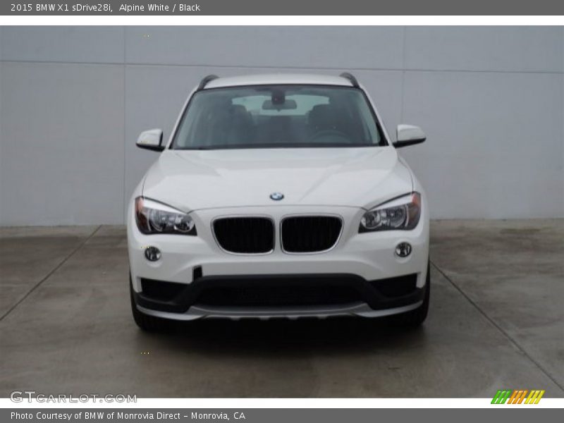 Alpine White / Black 2015 BMW X1 sDrive28i