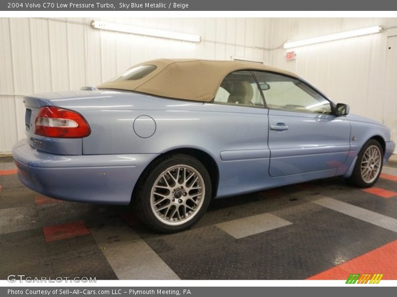 Sky Blue Metallic / Beige 2004 Volvo C70 Low Pressure Turbo