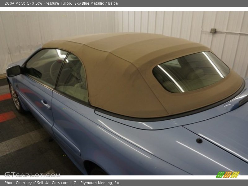Sky Blue Metallic / Beige 2004 Volvo C70 Low Pressure Turbo
