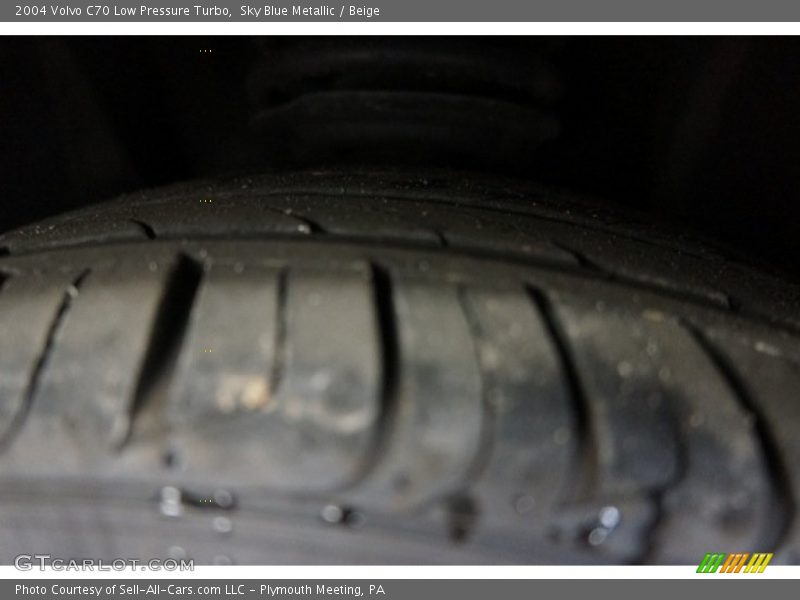 Sky Blue Metallic / Beige 2004 Volvo C70 Low Pressure Turbo