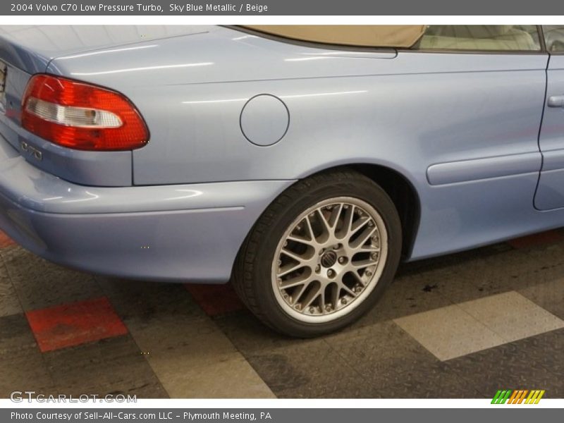 Sky Blue Metallic / Beige 2004 Volvo C70 Low Pressure Turbo