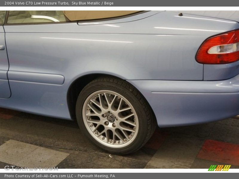 Sky Blue Metallic / Beige 2004 Volvo C70 Low Pressure Turbo