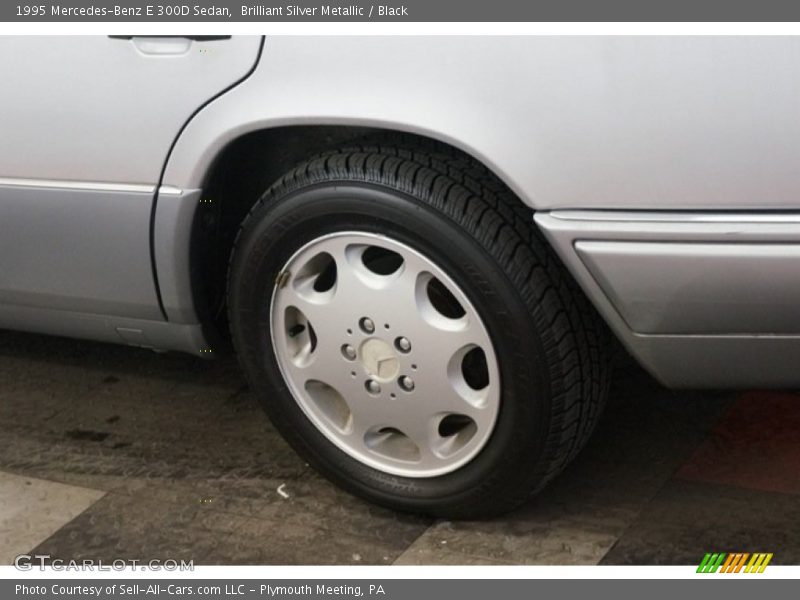 Brilliant Silver Metallic / Black 1995 Mercedes-Benz E 300D Sedan