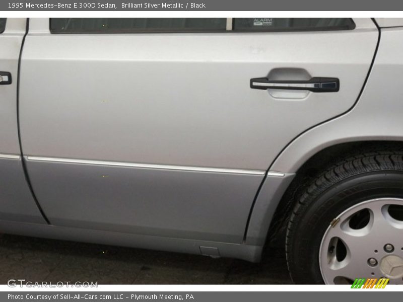 Brilliant Silver Metallic / Black 1995 Mercedes-Benz E 300D Sedan