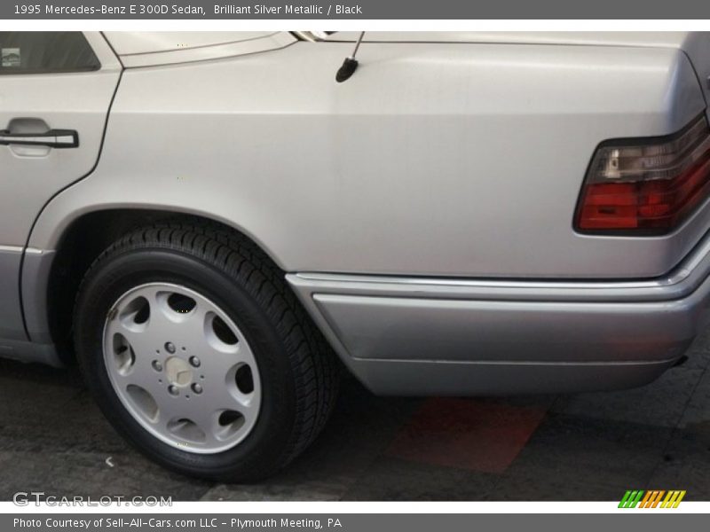 Brilliant Silver Metallic / Black 1995 Mercedes-Benz E 300D Sedan