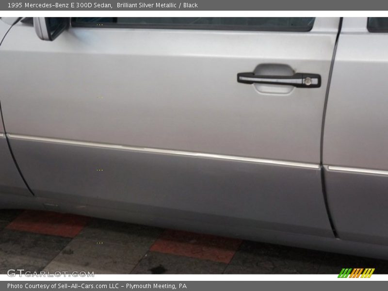 Brilliant Silver Metallic / Black 1995 Mercedes-Benz E 300D Sedan