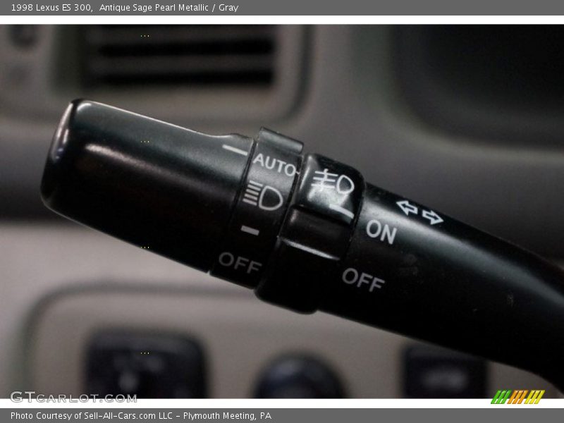 Antique Sage Pearl Metallic / Gray 1998 Lexus ES 300