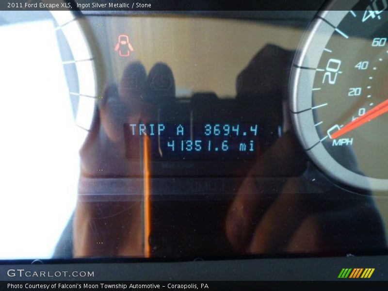 Ingot Silver Metallic / Stone 2011 Ford Escape XLS