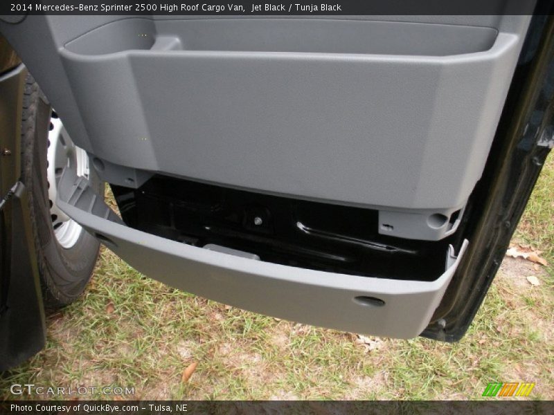 Jet Black / Tunja Black 2014 Mercedes-Benz Sprinter 2500 High Roof Cargo Van