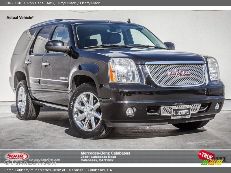 Onyx Black / Ebony Black 2007 GMC Yukon Denali AWD