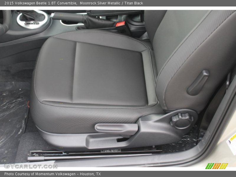 Moonrock Silver Metallic / Titan Black 2015 Volkswagen Beetle 1.8T Convertible