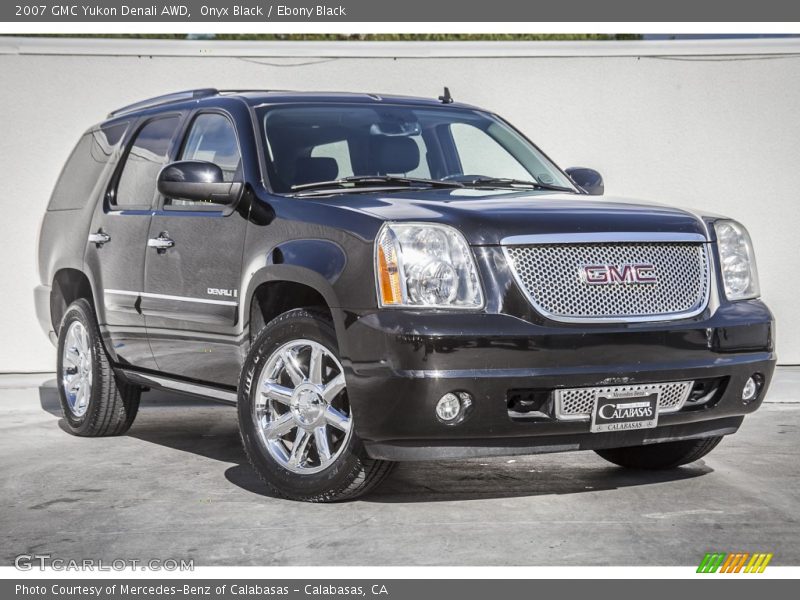 Onyx Black / Ebony Black 2007 GMC Yukon Denali AWD