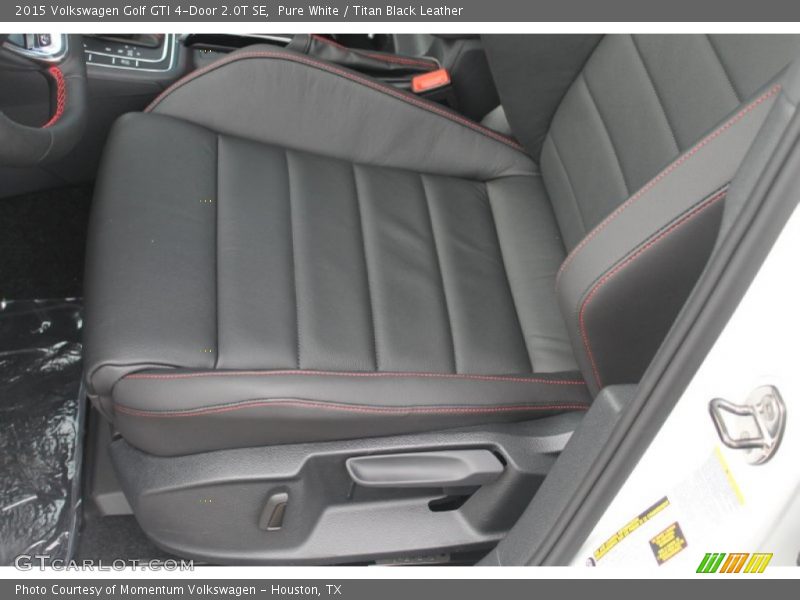 Pure White / Titan Black Leather 2015 Volkswagen Golf GTI 4-Door 2.0T SE