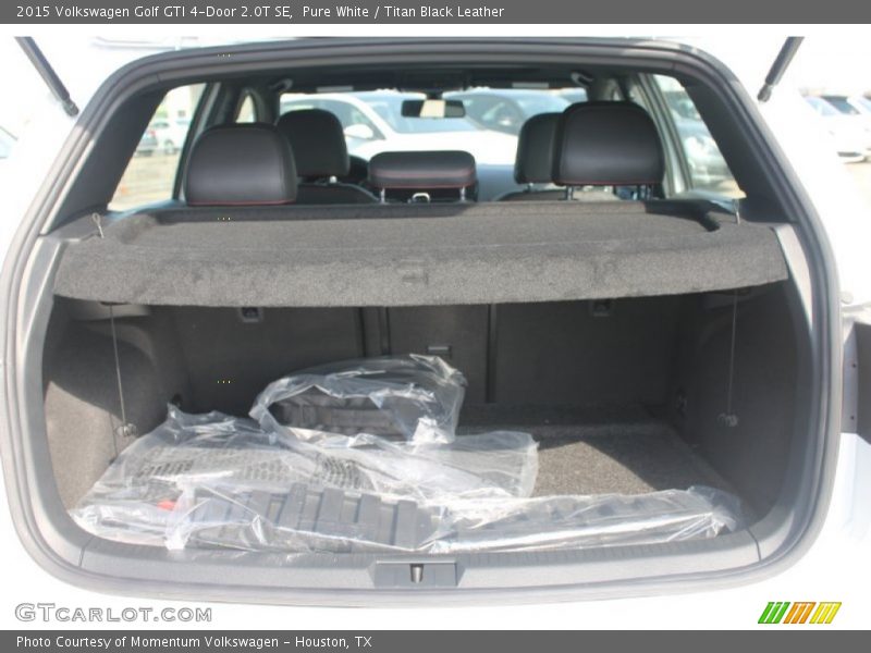 Pure White / Titan Black Leather 2015 Volkswagen Golf GTI 4-Door 2.0T SE