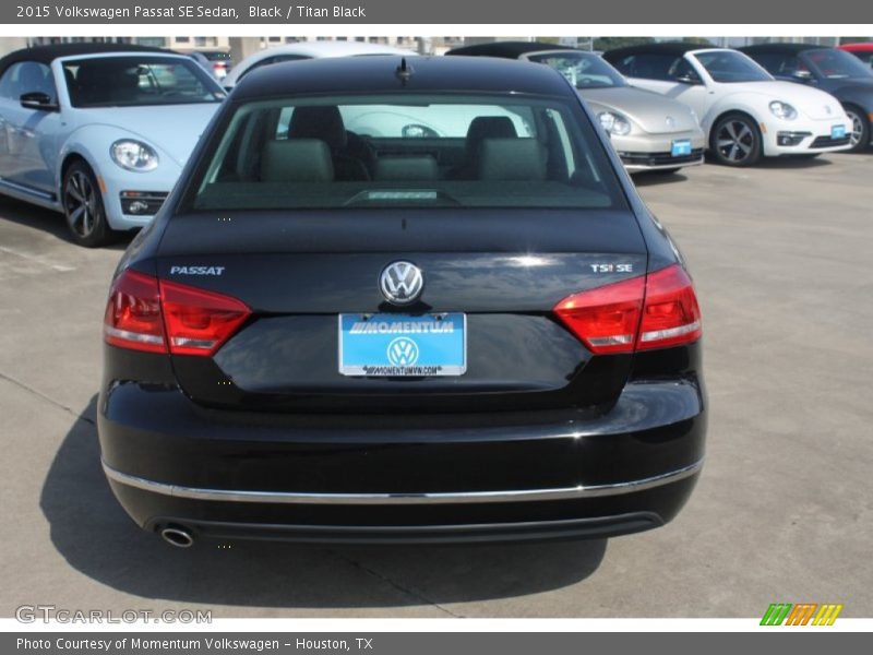 Black / Titan Black 2015 Volkswagen Passat SE Sedan