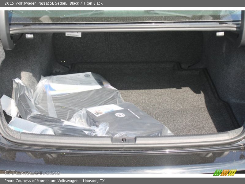 Black / Titan Black 2015 Volkswagen Passat SE Sedan