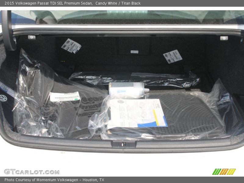 Candy White / Titan Black 2015 Volkswagen Passat TDI SEL Premium Sedan