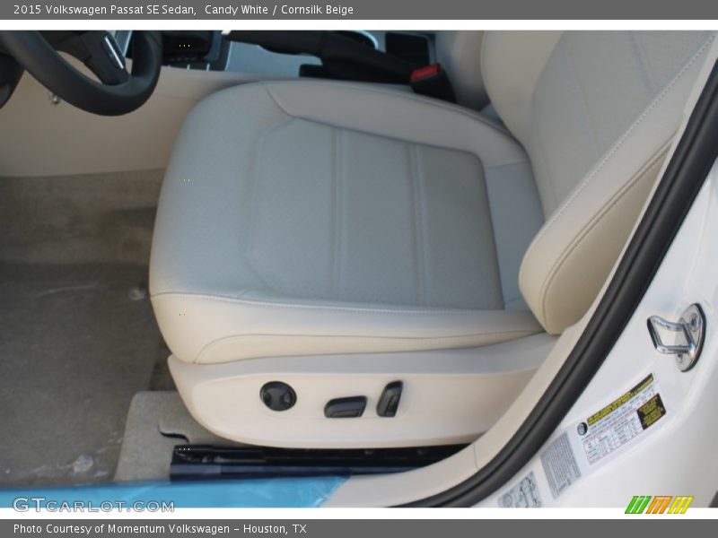 Candy White / Cornsilk Beige 2015 Volkswagen Passat SE Sedan