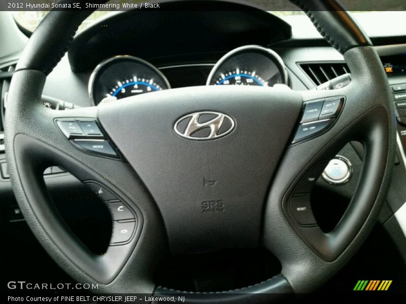 Shimmering White / Black 2012 Hyundai Sonata SE