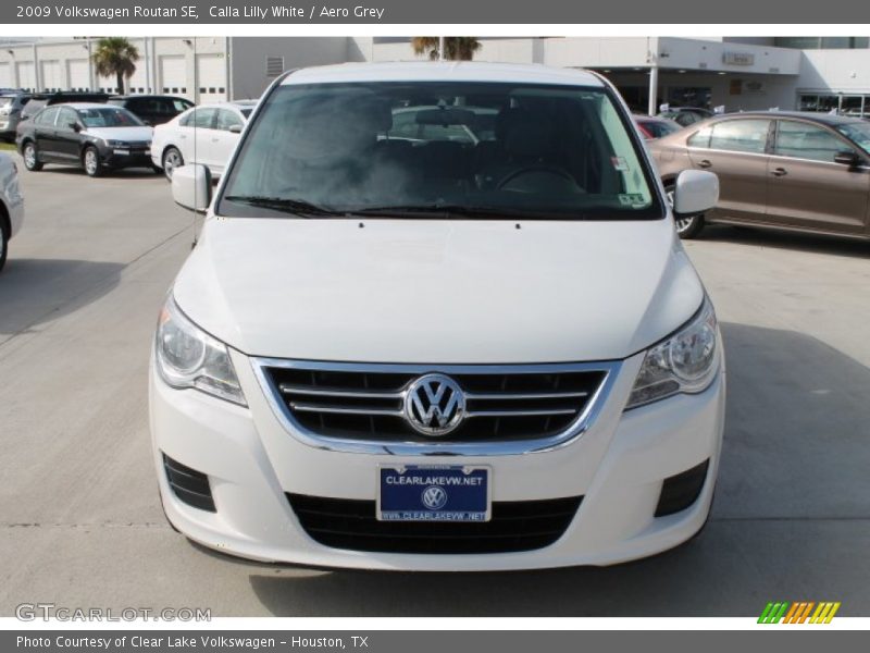 Calla Lilly White / Aero Grey 2009 Volkswagen Routan SE