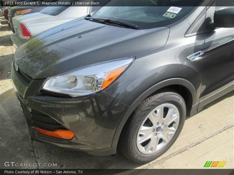 Magnetic Metallic / Charcoal Black 2015 Ford Escape S